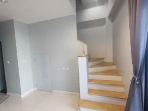 โฮมออฟฟิศ ขาย HomeOffice-For-sale-Ratchada32,Chokchai4, ลาดพร้าว Wanghin,Naknivas โฮม3ชั้นเหมาะสำหรับทำโฮมออฟฟิศ ทำเลเลียบด่วนเกษตรนวมินทร์รัชดา32
