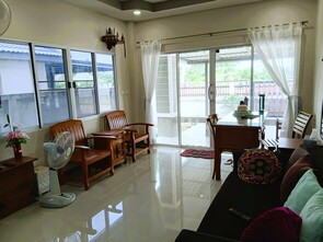 บ้านเดี่ยว ขาย ใกล้สนามบินเพียง15-20นาที ใกล้เมืองเชียงใหม่ ใกล้เมืองเชียงใหม่ ถูกกว่าโครงการใกล้เคียง บ้านใหม่สร้างเสร็จพร้อมอยู่สารภี